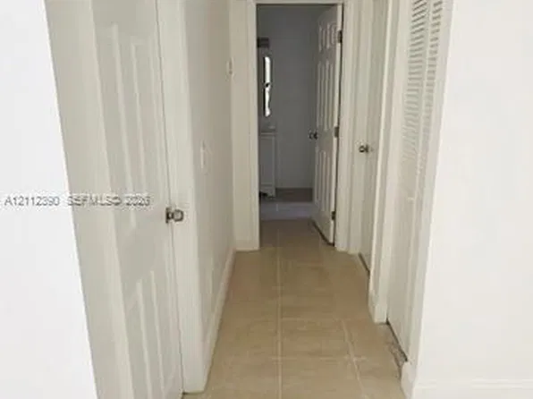 10765 Cleary Blvd, Fort Lauderdale, FL