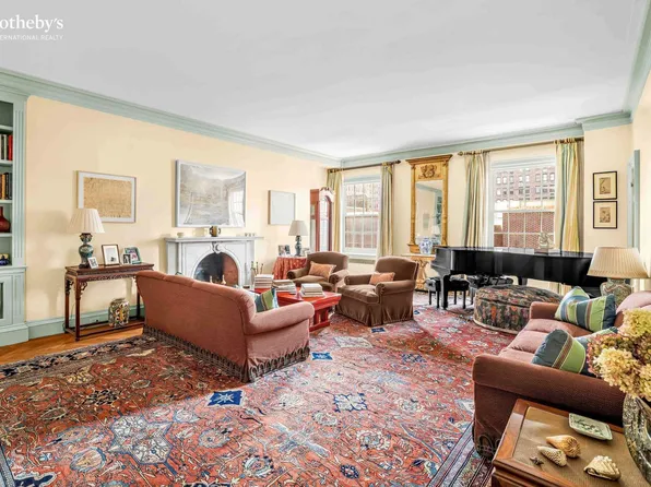 1220 Park Avenue image 4 of 13