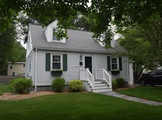38 Black Hawk Rd, Weymouth, MA 02190