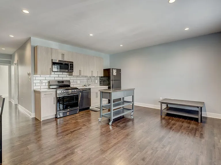 2-1605 F St NE #2 — Photo 10
