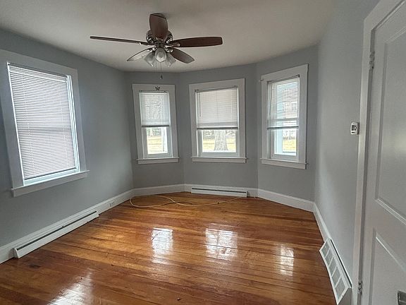 3rd image of 139 Narragansett Ave #1F