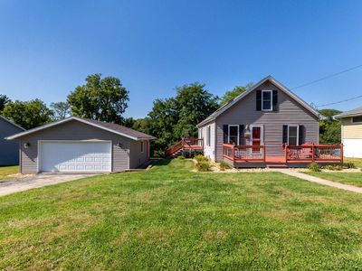 189 Julien Dubuque Dr, Dubuque, IA, 52003