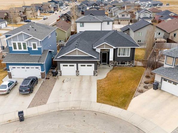 406 N Sundance Bay, Coalhurst, AB T0L 0V2