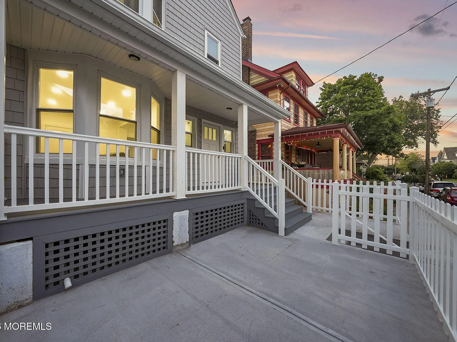905 Emory St — Photo 3