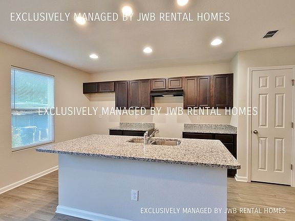 3rd image of 8047 Hammond Blvd