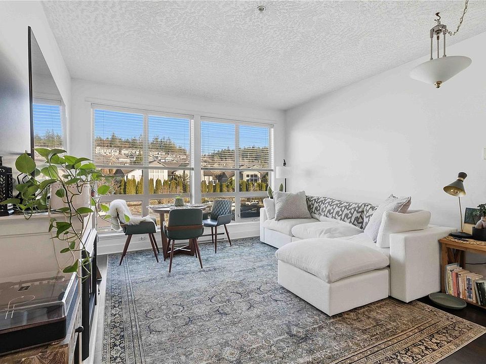 1st image of 627 Brookside Rd #303