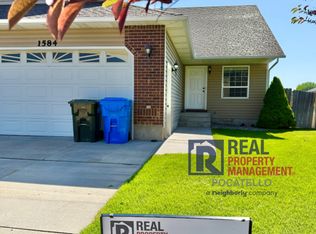 1584 Dustin Cir, Pocatello, ID 83202