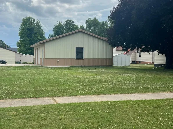 317 W 2nd St, Madison, MN 56256