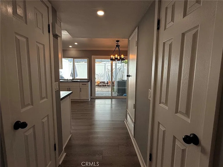228 N Kodiak St #C — Photo 5