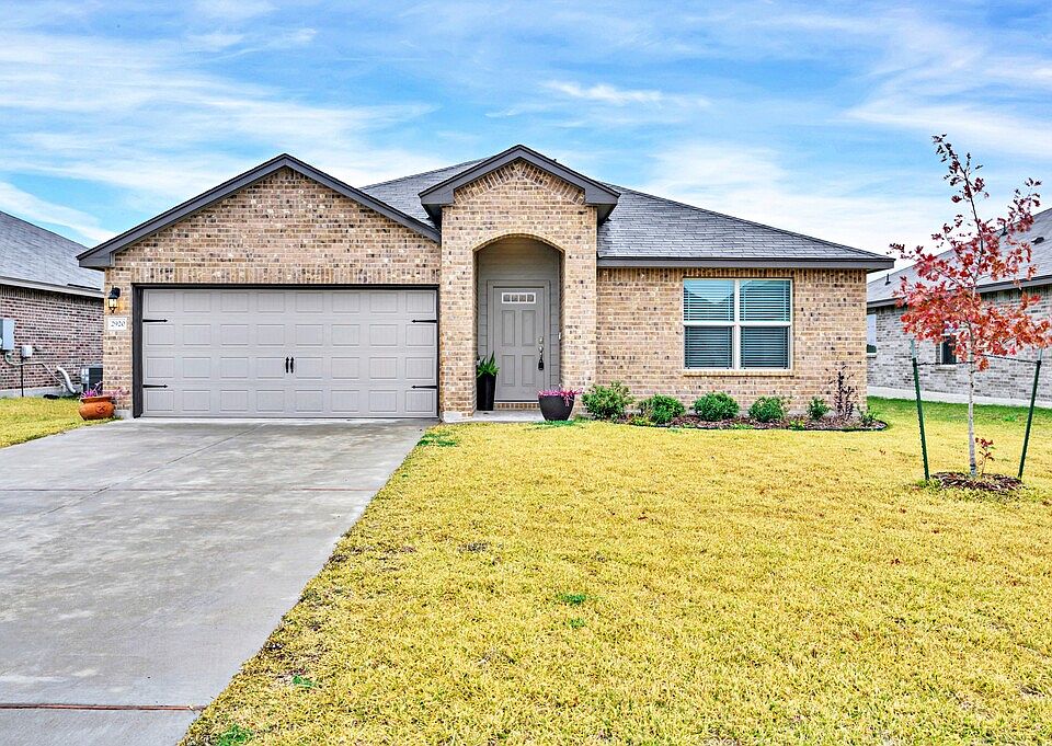 1st image of 2920 Skinner Dr