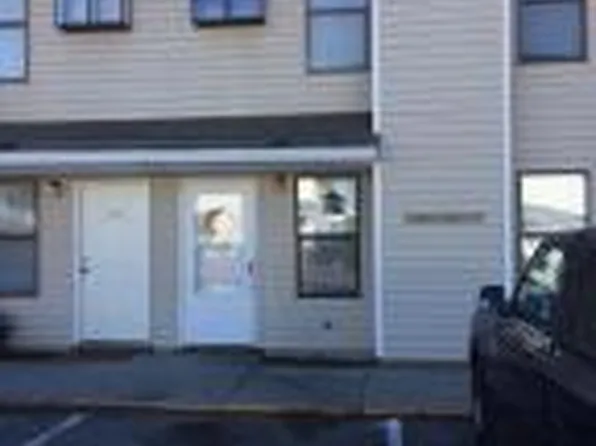 169 Pine Shadow Dr, Goose Creek, SC 29445