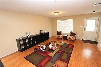 4th image of 3211 Buckskin Dr #1