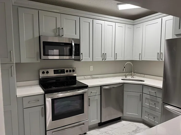 121 Cluff Crossing Rd #11 — Photo 9