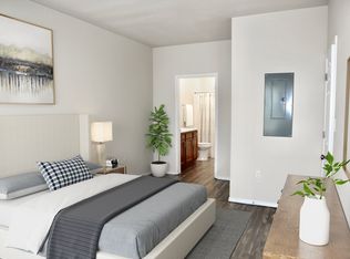 3308 4th St NW #205, Albuquerque, NM 87107