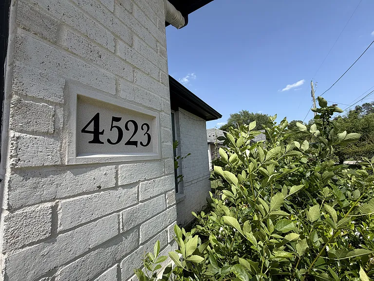 4523 N Ottawa Dr — Photo 3