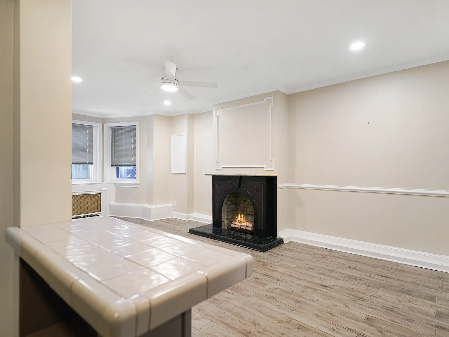 1 bed, 724 sqft, $3,150 — Photo 3