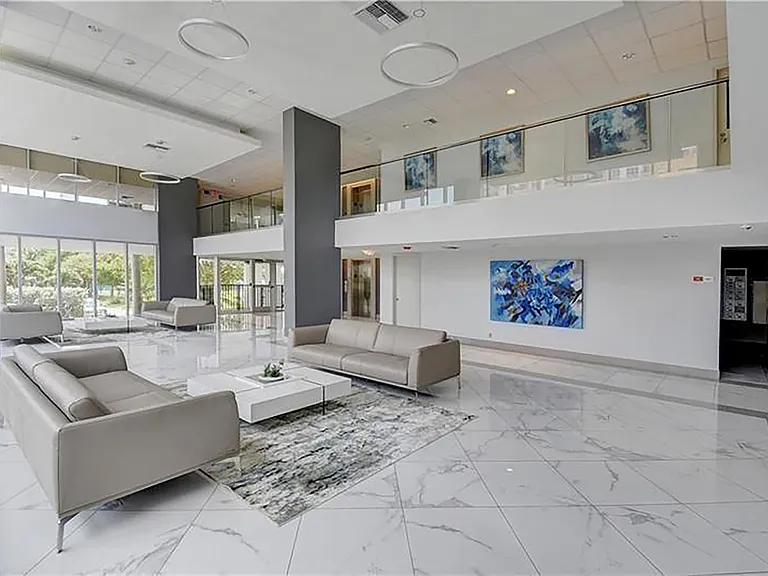 525 N Ocean Blvd #919 — Photo 34