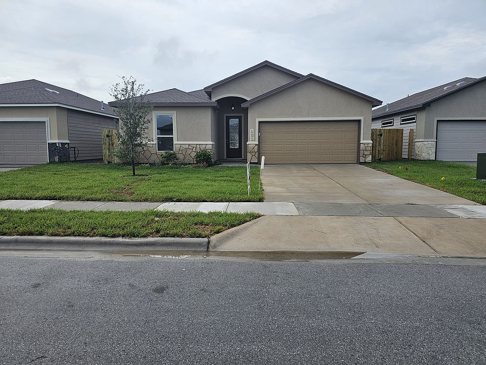 1st image of 131 Bismarck Palm Cir