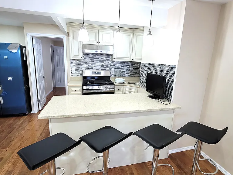 22-24 92nd St #1F — Photo 1