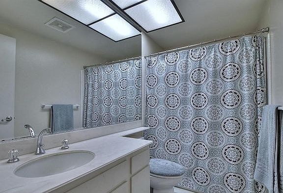5th image of 1033 McHugh Ct