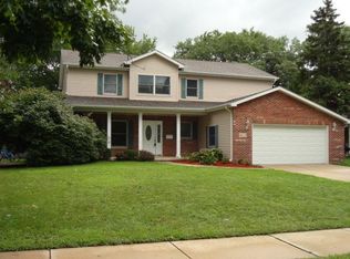 8825 Northcote Ave, Munster, IN 46321