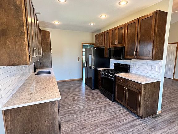 5th image of 2214 Elk Ct