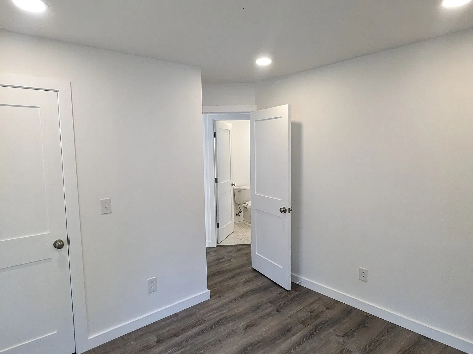 2 bed, 700 sqft, $1,600 — Photo 4