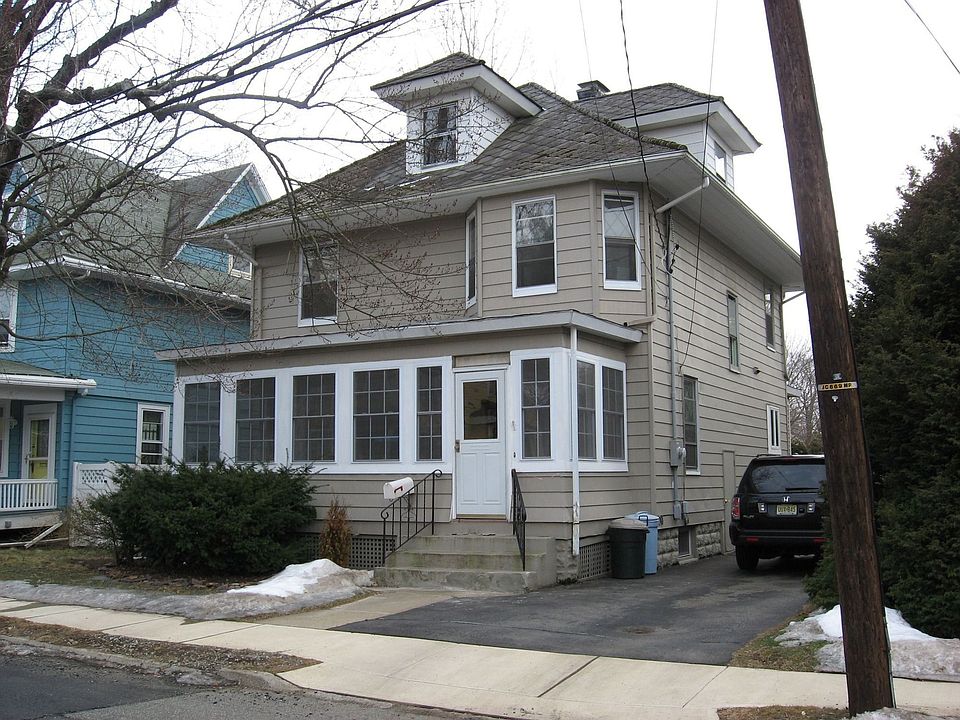 Vintage Colonial