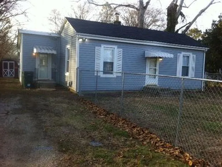 120 Barker Ave — Photo 5