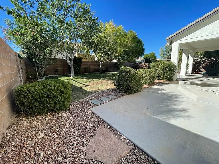 5435 Digne Ct — Photo 18