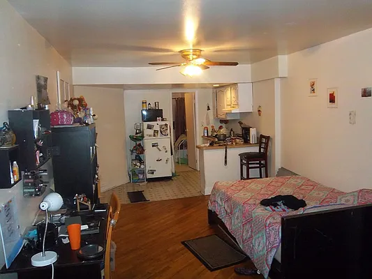 Rented by Maximus Realty Group | media 21