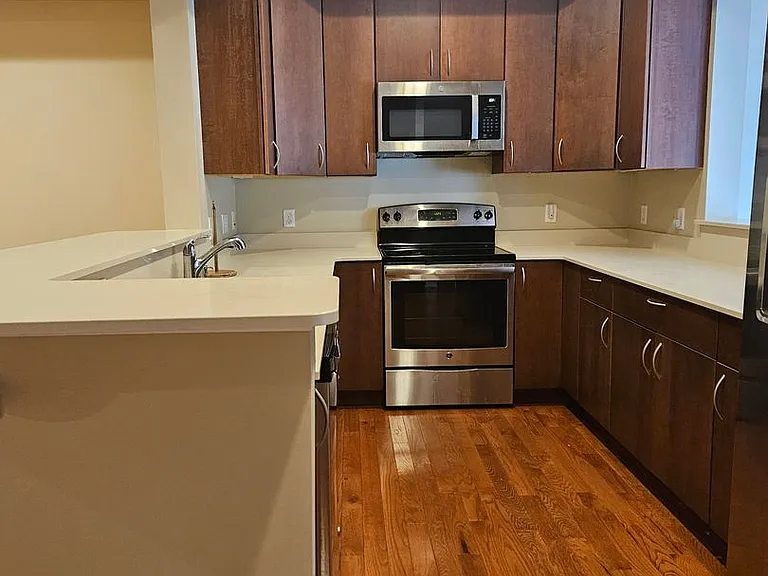 680 Oakwood Ave #G — Photo 5