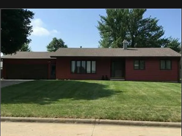784 Glen Dr, Moville, IA 51039