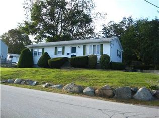 215 Randall St, Cranston, RI 02920