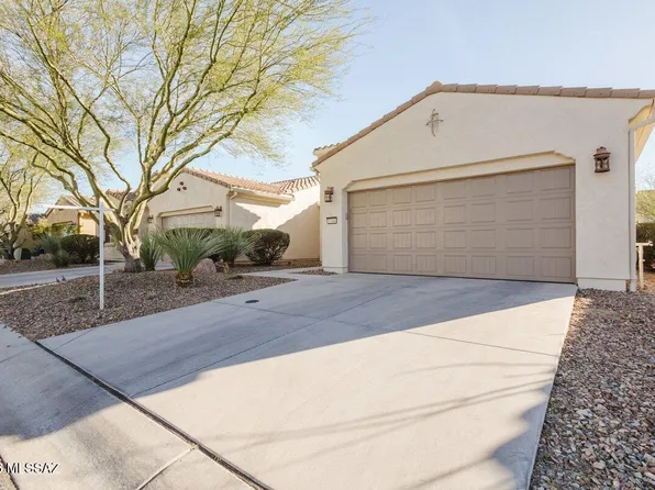 1744 E Burning Hill Dr, Green Valley, AZ 85614