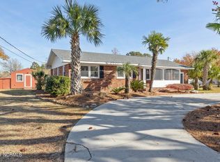 150 Old River Rd, Beaufort, NC 28516