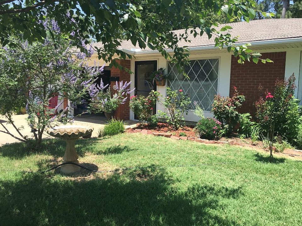1st image of 2125 Carlton Way