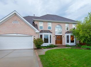 1375 Michelle Cir, Schaumburg, IL