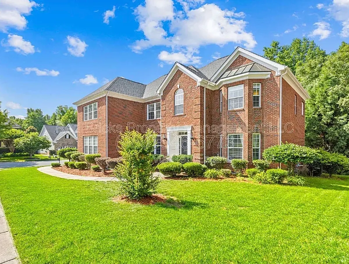 Building Photo - 8100 Morehouse Dr