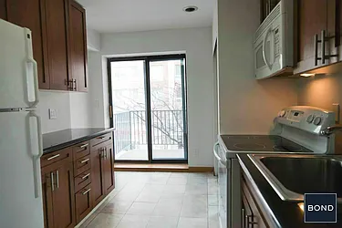 Rented by Bond New York