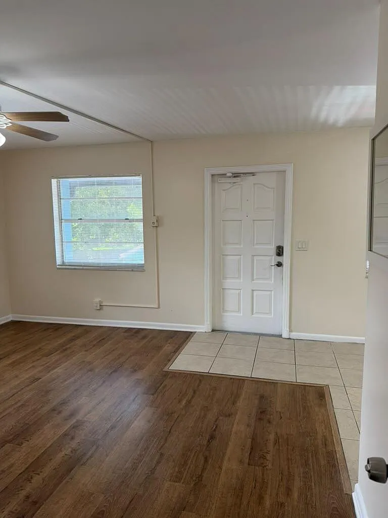 1 bed, 1.0 bath, 871 sqft, $1,750 — Photo 3