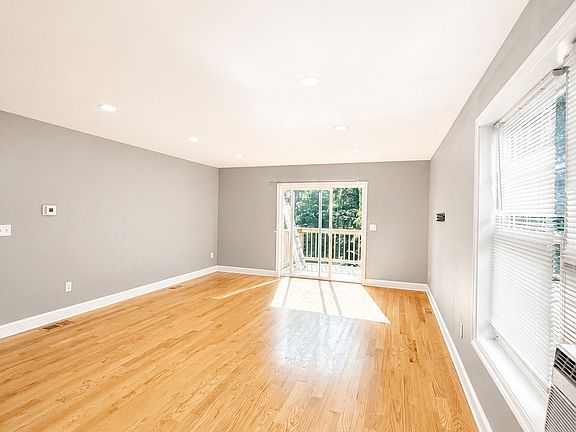 5th image of 59 Midland Rd