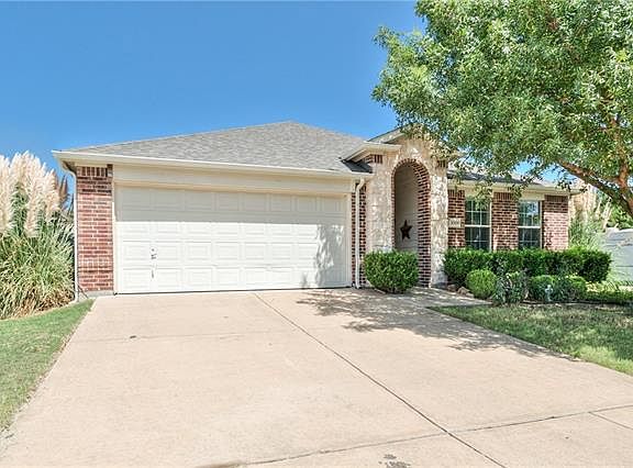 2nd image of 3000 Sawgrass Dr