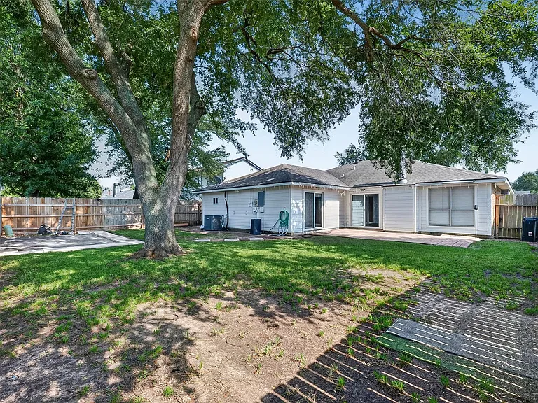10911 Pecan Dr — Photo 22