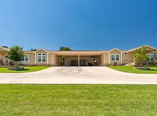 126-130 Robby Ln, Kerrville, TX 78028