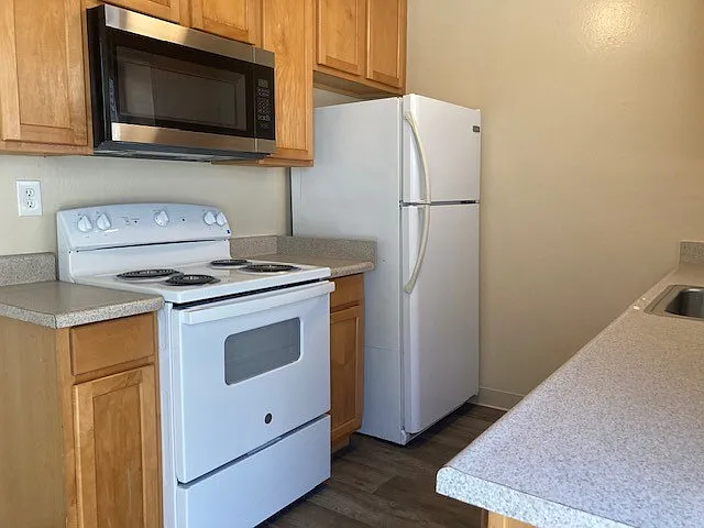 415 Susana St #3 — Photo 3