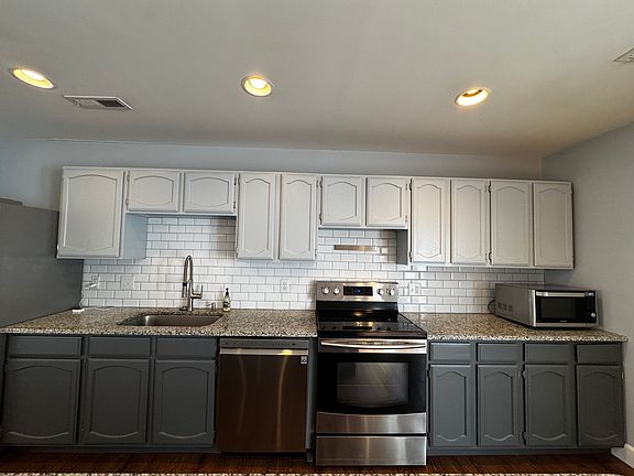 3rd image of 5141 Garden Meadow Dr