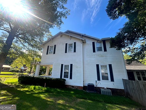 4th image of 506 Spring St