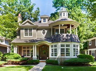 600 Ravine Ave, Lake Bluff, IL 60044