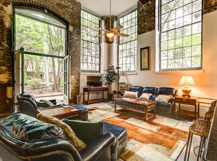 920 Poeyfarre Street #104, new orleans, LA 70130
